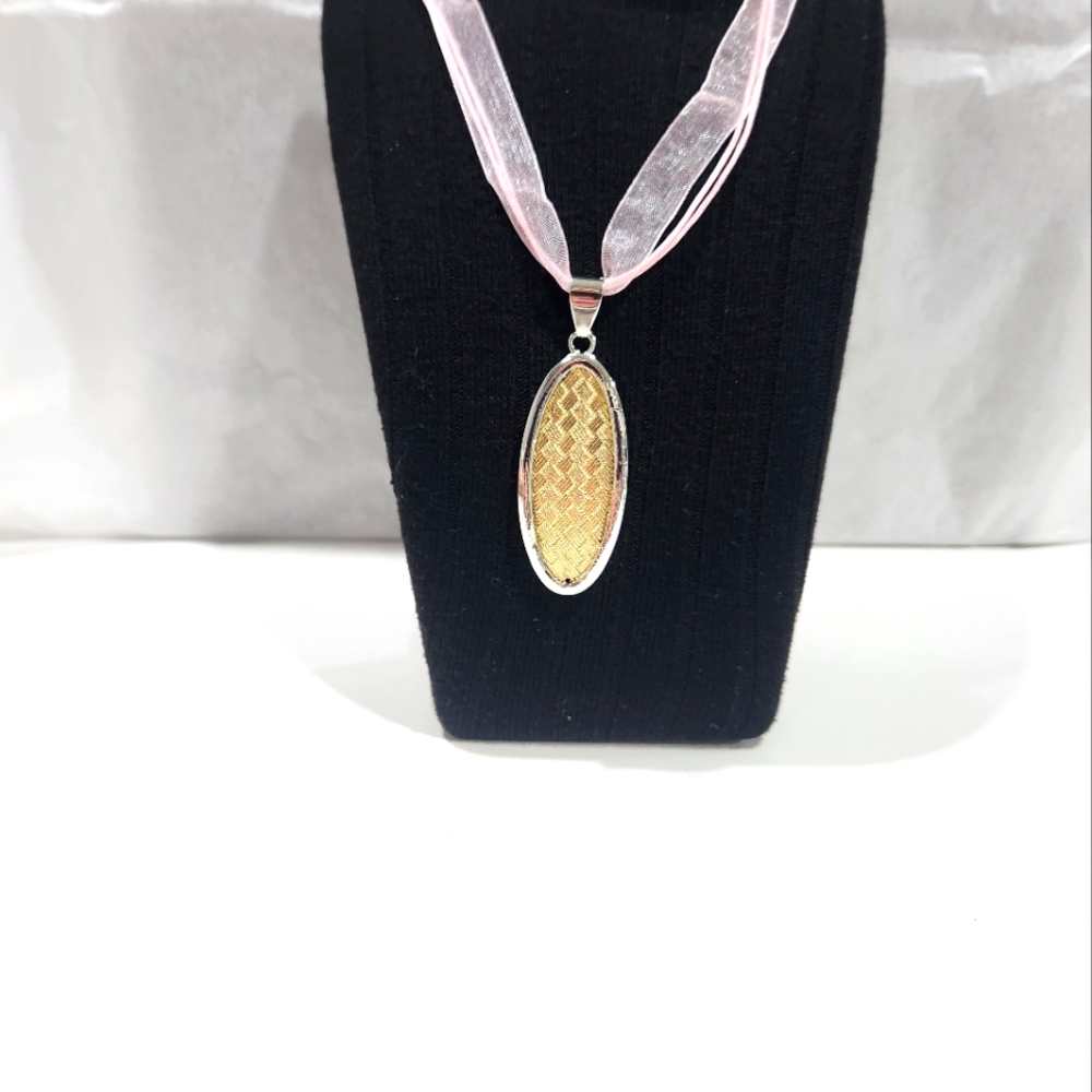 Fashionable Pendant